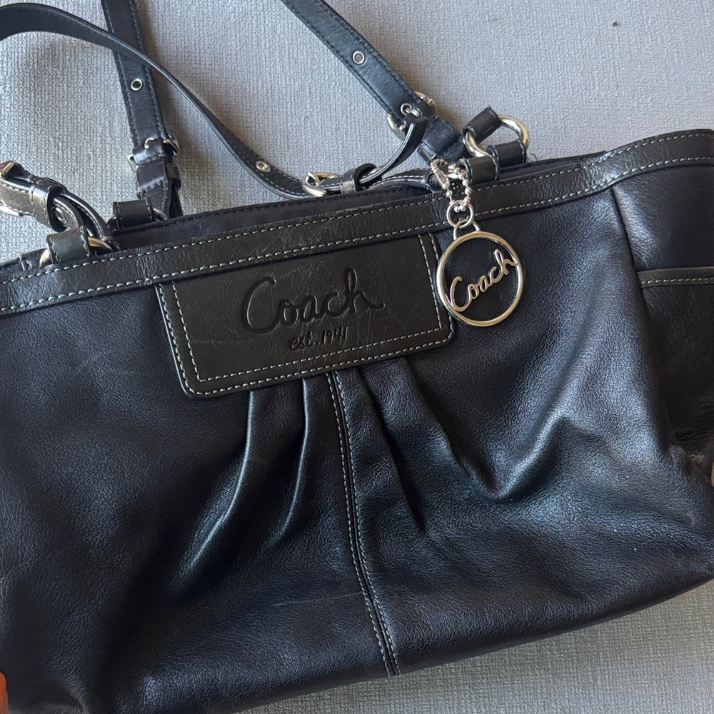 [GOOD] Coach Black Leather Shoulder Bag
